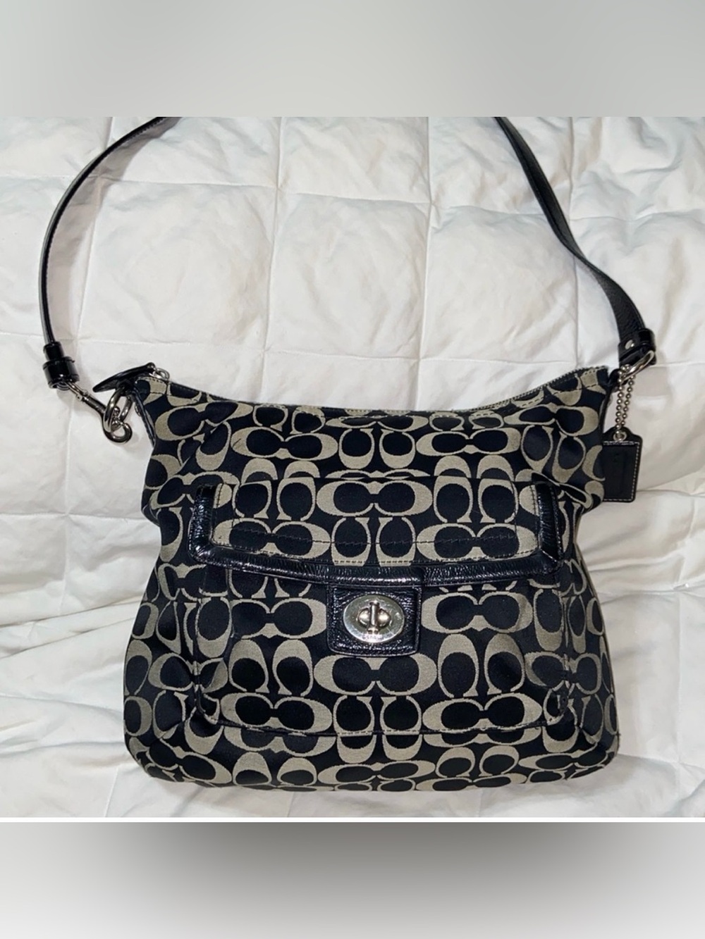 COACH F19232, BLACK CANVAS SIGNATURE PRINT CROSSBODY BAG